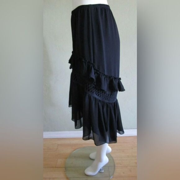 Max Studio Crepe Ruffled Tiered Skirt in Black Size M - Picture 2 of 8